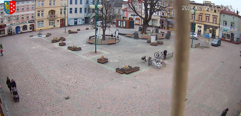 Zrzut ekranu z kamerki na rynku: lubliniec.aztv.pl