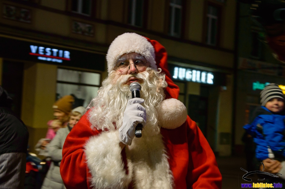 Jarmark Bożonarodzeniowy 2022 w Lublińcu, powitanie Świętego Mikołaja