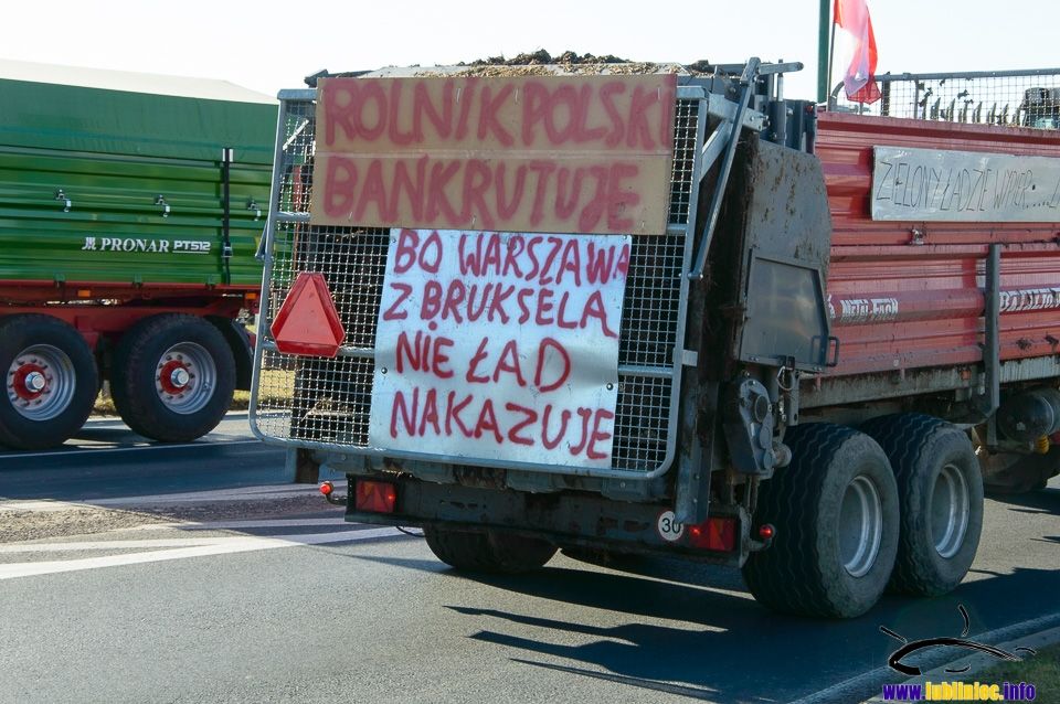 Protest rolników w powiecie lublinieckim z dnia 16 lutego 2024, skrzyżowanie DK 11 i DK 46 