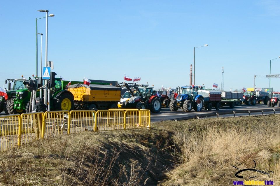 Protest rolników w powiecie lublinieckim z dnia 16 lutego 2024, skrzyżowanie DK 11 i DK 46 